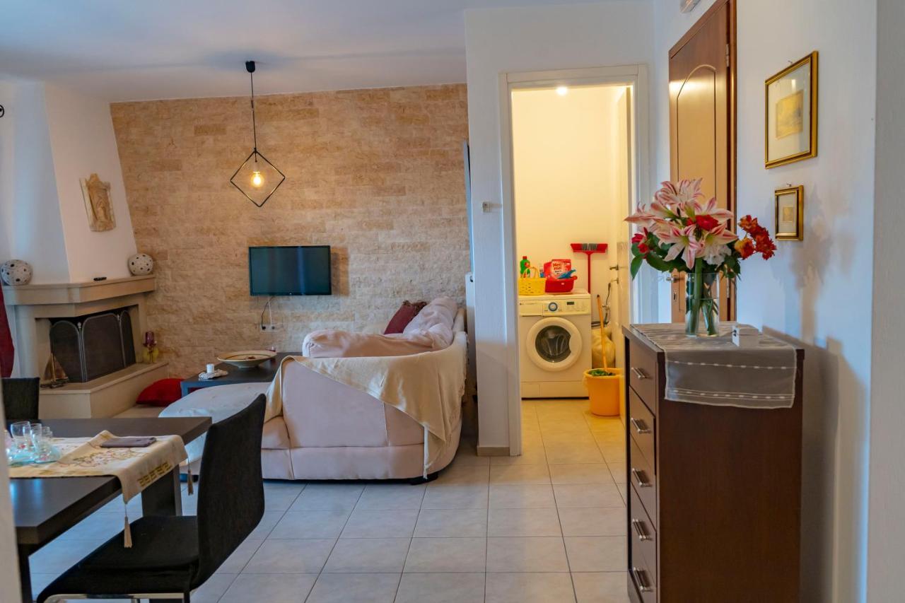 A Quiet Apartment Close To The Sea 古瓦伊 外观 照片